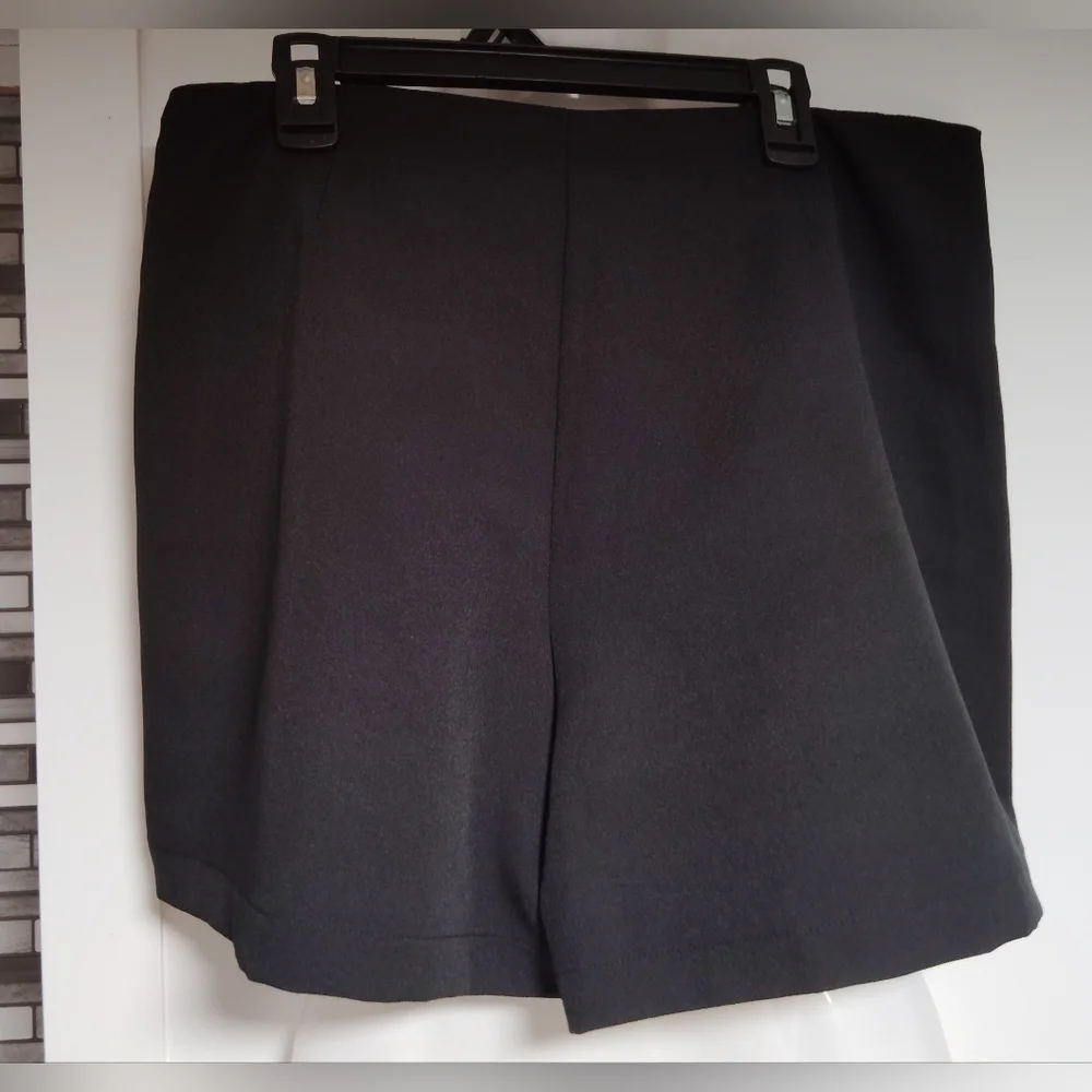 Idem Ditto Pleated Skort Sz-L